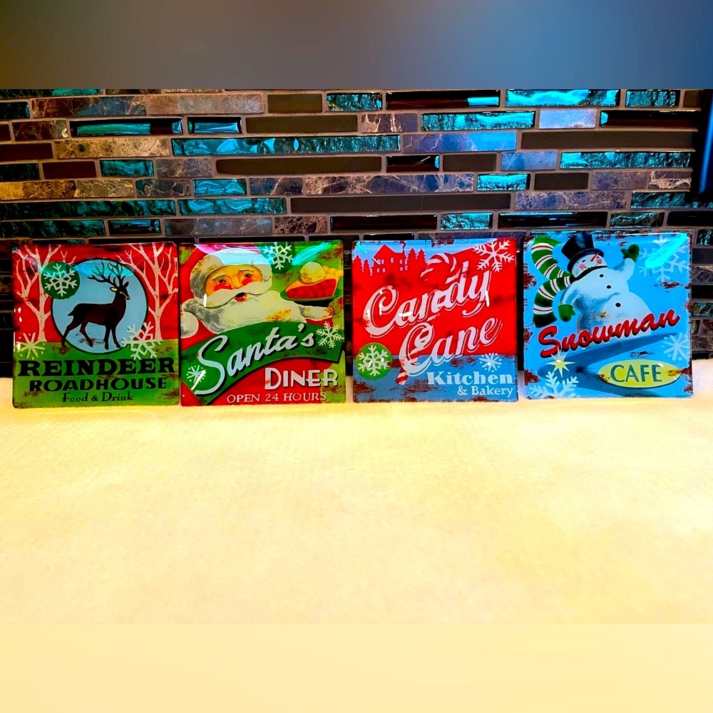 Prima Design Christmas Appetizer/Dessert Plates, Jennifer Brinley Designs